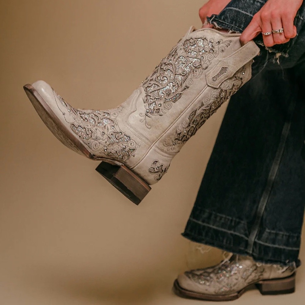 Embellished Cream Western Cowboy Boots - Women's
